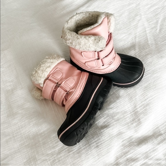Pink Winter Boots | Joe Fresh | 6T - Picture 1 of 4
